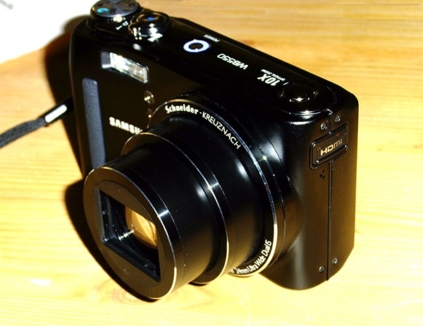 Megazoomkamera Samsung
                    WB 550 24-240 mm KB)